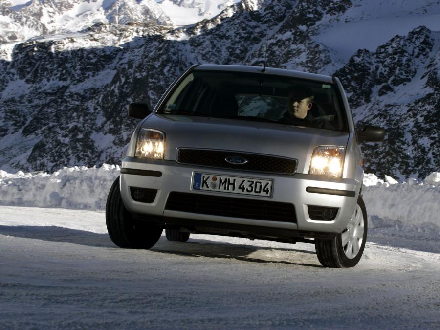  Ford Fusion 2002 года  (фото 10 из 30)